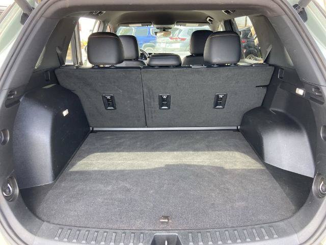 Used 2025 Chevrolet Equinox ACTIV w/ Safety and Technology Package AWD/4WD image 21
