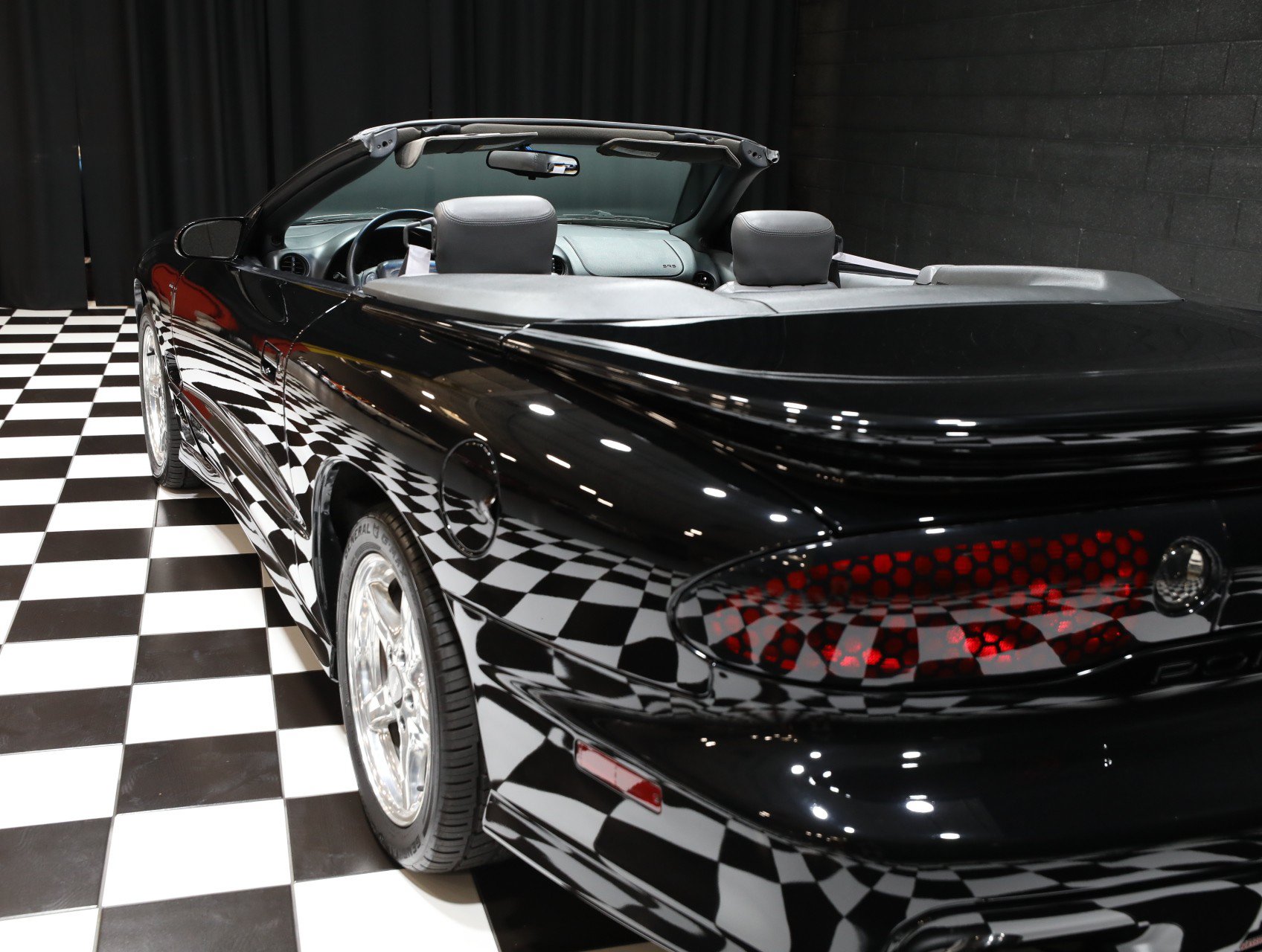 Used 1999 Pontiac Firebird Trans Am RWD image 37