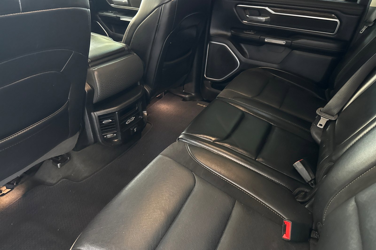 Certified 2020 RAM 1500 Laramie image 12