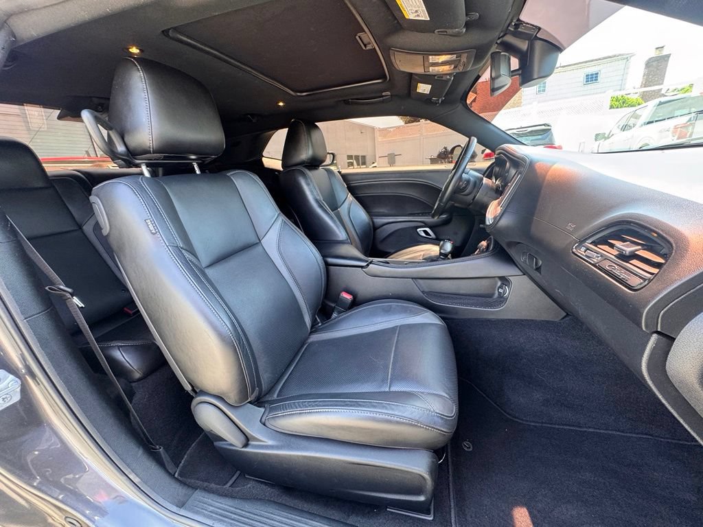 Used 2022 Dodge Challenger SXT w/ Plus Package AWD/4WD image 17