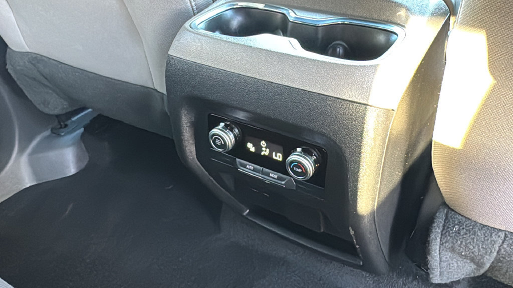 Used 2026 GMC Acadia Elevation FWD image 17