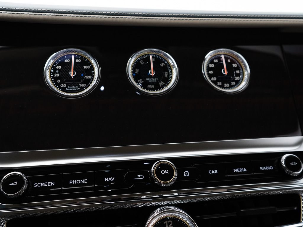 Used 2026 Bentley Flying Spur Plug-In Hybrid AWD/4WD image 37