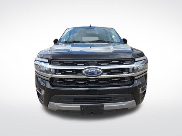 Used 2024 Ford Expedition Max Limited RWD image 2