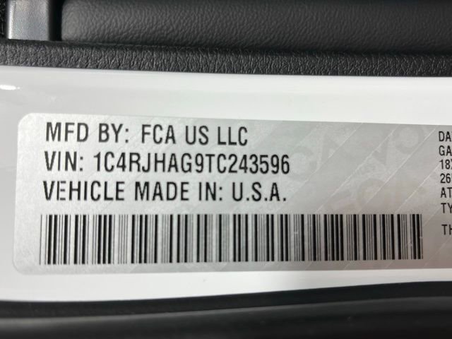 New 2026 Jeep Grand Cherokee Laredo AWD/4WD image 10