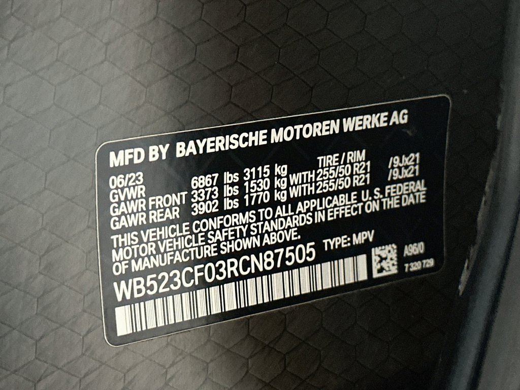 Certified 2024 BMW iX xDrive50 w/ Sport Package AWD/4WD image 33