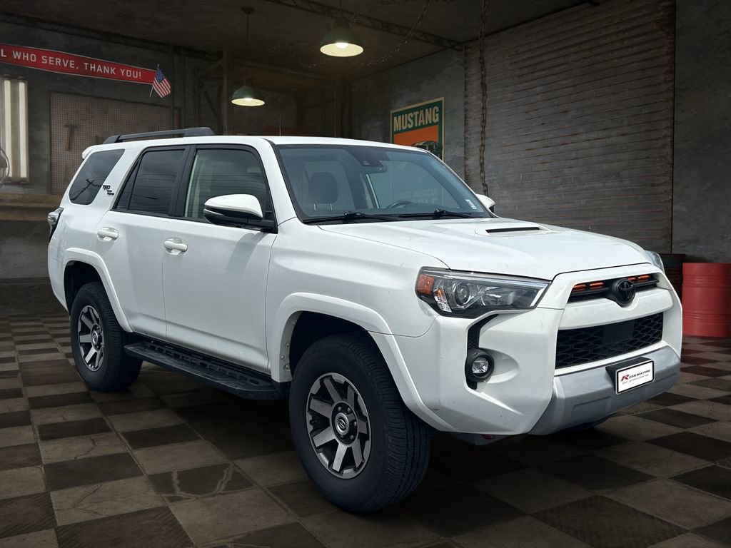 Used 2021 Toyota 4Runner TRD Off-Road Premium w/ Moonroof Package AWD/4WD image 2