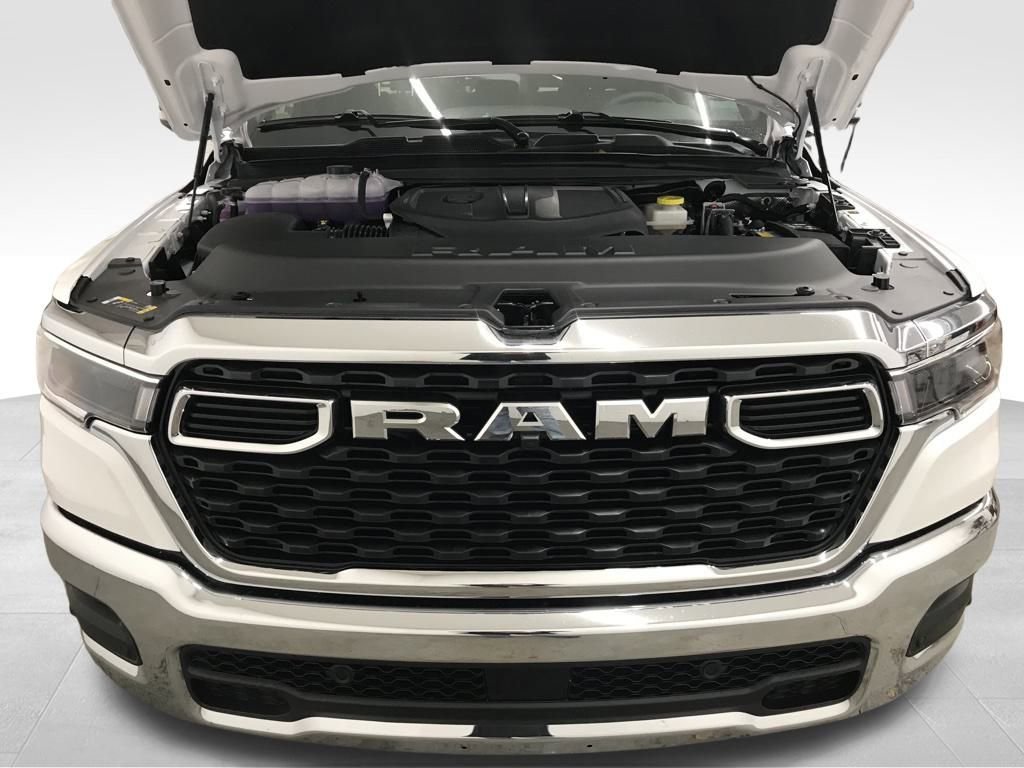 New 2026 RAM 1500 4x4 Crew Cab image 42