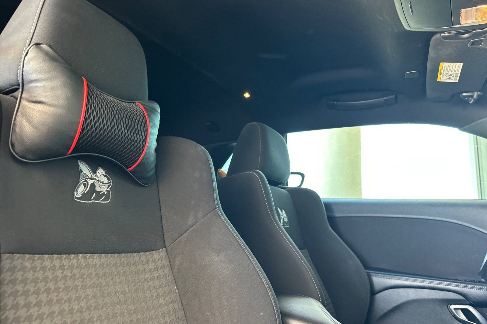 Used 2019 Dodge Challenger R/T Scat Pack w/ Scat Pack Stripe RWD image 16