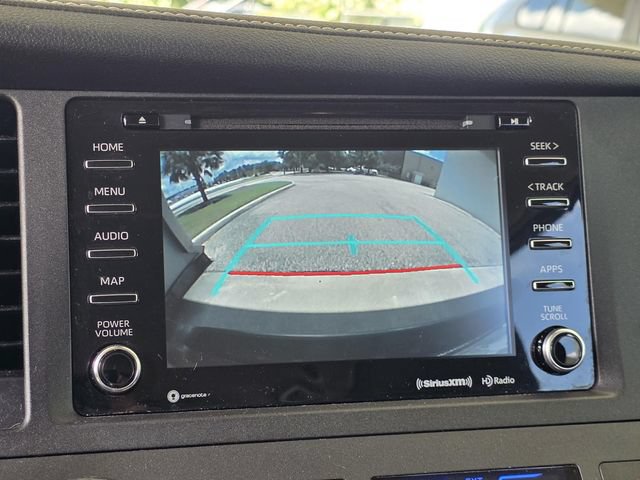 Used 2018 Toyota Sienna SE w/ SE Preferred Package FWD image 18