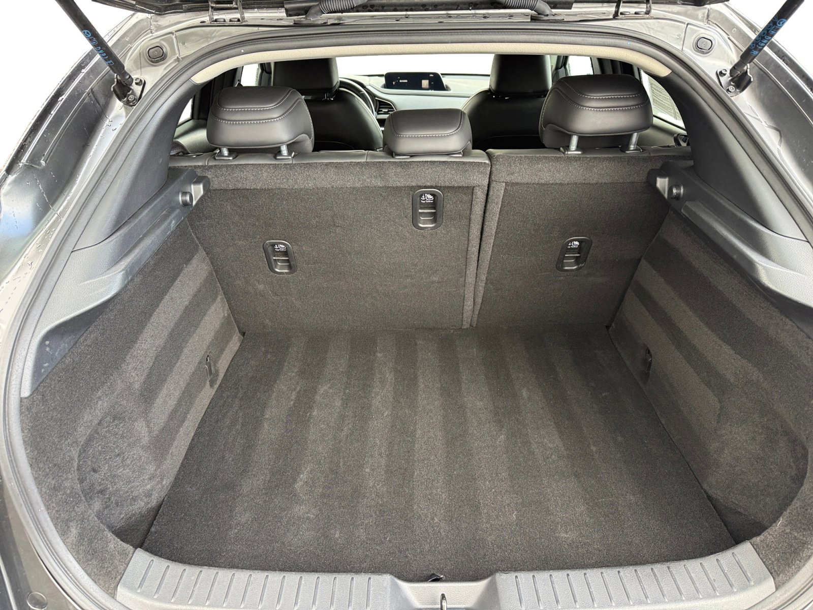 Used 2025 MAZDA CX-30 AWD 2.5 S w/ Preferred Package image 17