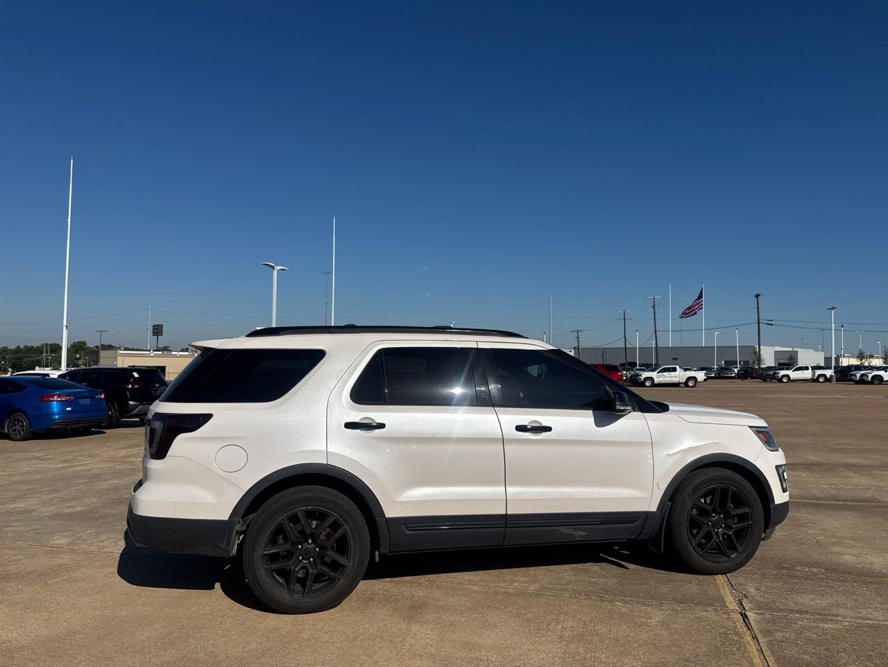 Used 2016 Ford Explorer Sport w/ Equipment Group 401A AWD/4WD image 25