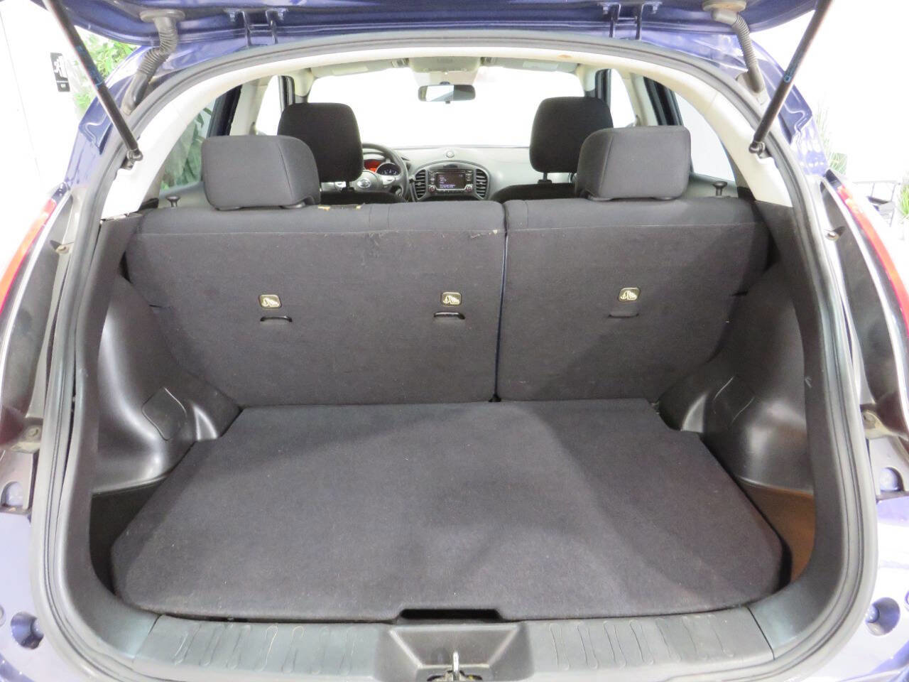 Used 2015 Nissan Juke S image 12