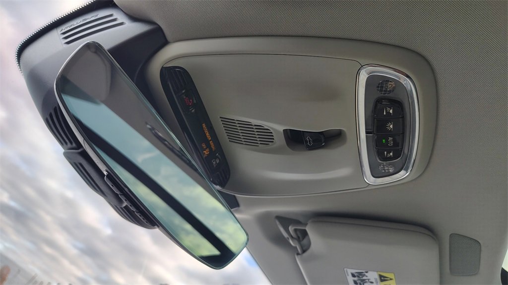 Certified 2022 Volvo XC90 T8 Inscription Expression w/ Advanced Package image 26