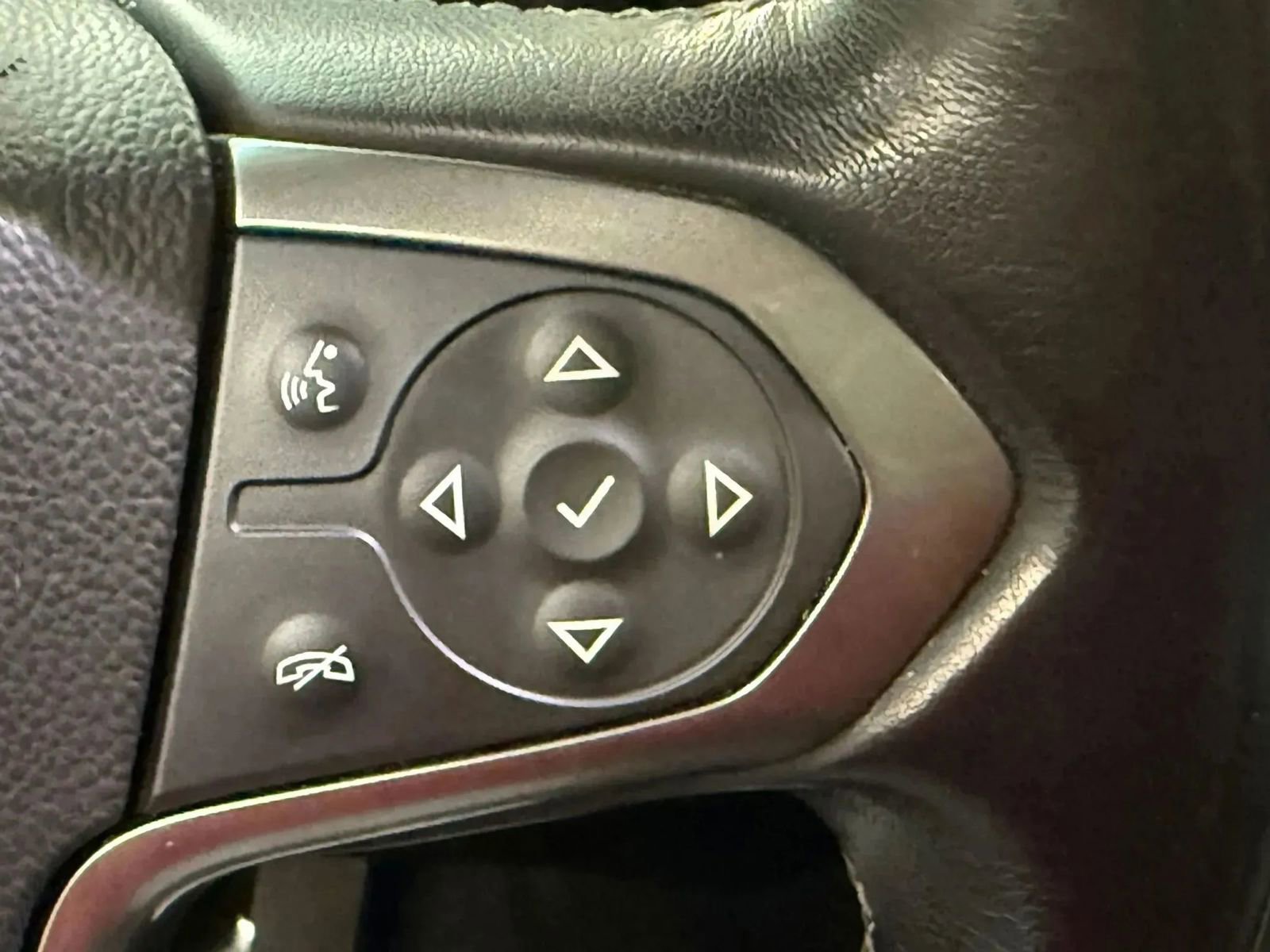 Used 2019 Chevrolet Tahoe LT image 29