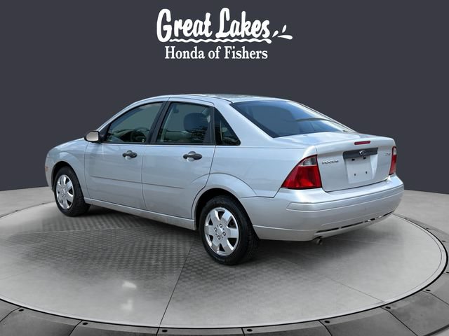 Used 2006 Ford Focus ZX4 Sedan FWD image 3