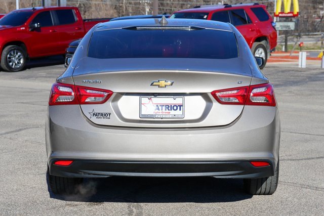 Used 2022 Chevrolet Malibu LT image 4