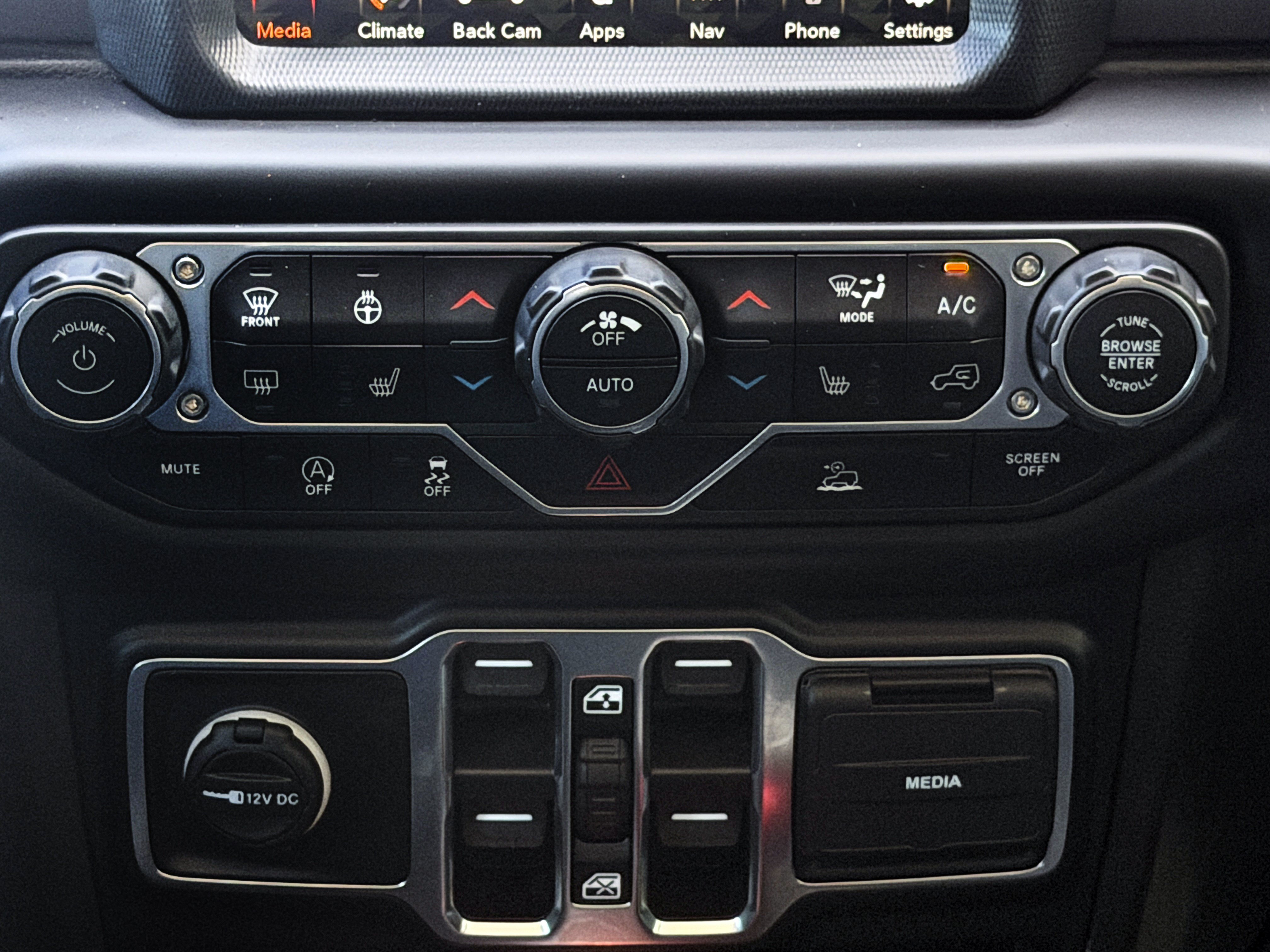 Used 2021 Jeep Gladiator Sport AWD/4WD image 19