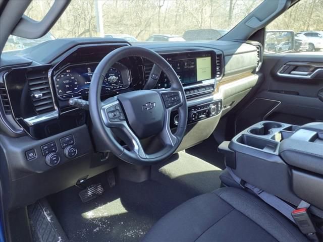 Used 2024 Chevrolet Silverado 1500 RST image 5