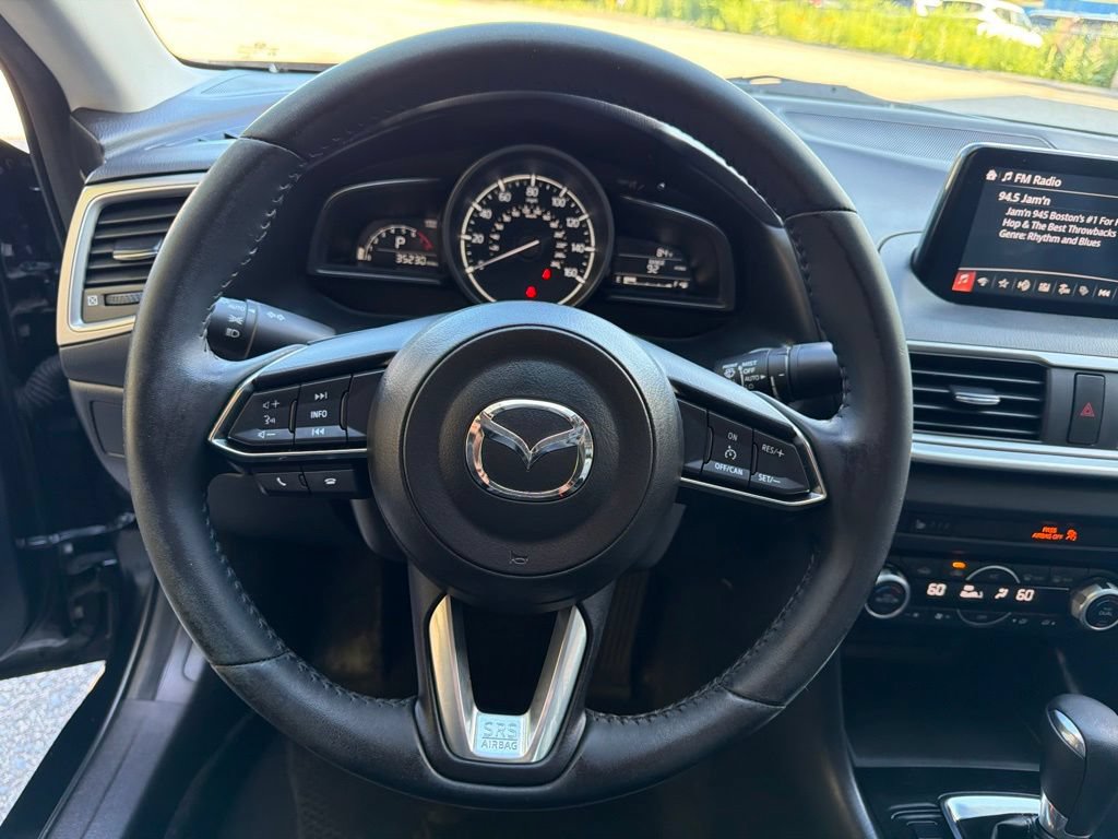 Used 2018 MAZDA MAZDA3 Touring FWD image 15