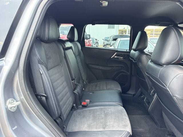 Used 2023 Mitsubishi Outlander SE Black Edition AWD/4WD image 31