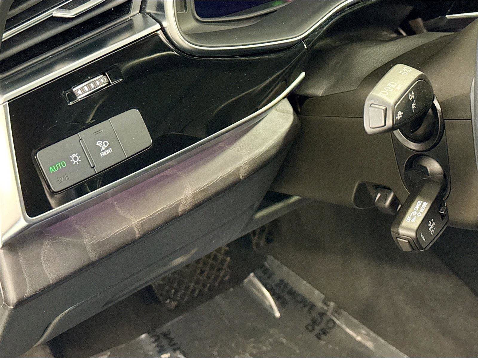 Certified 2023 Audi Q8 Premium Plus w/ Premium Plus Package image 10