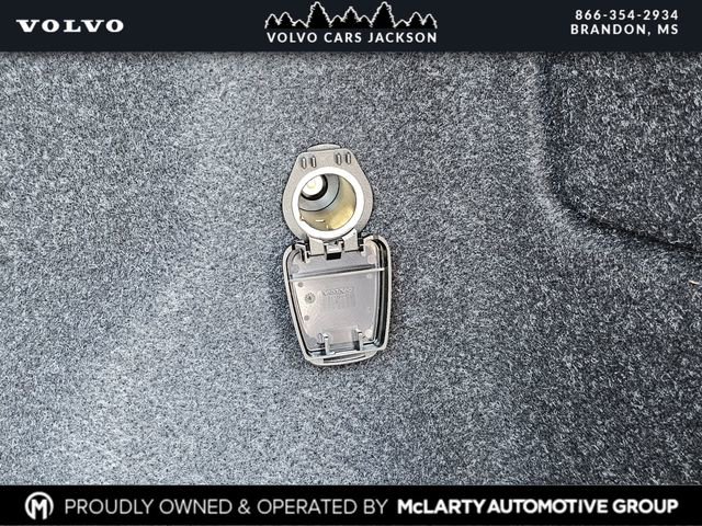 New 2026 Volvo XC40 B5 Plus w/ Protection Package Premier image 26