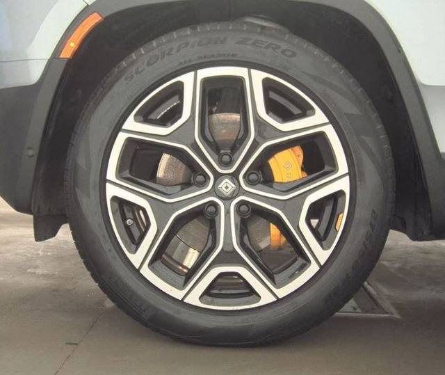 Used 2022 Rivian R1T Launch Edition AWD/4WD image 5