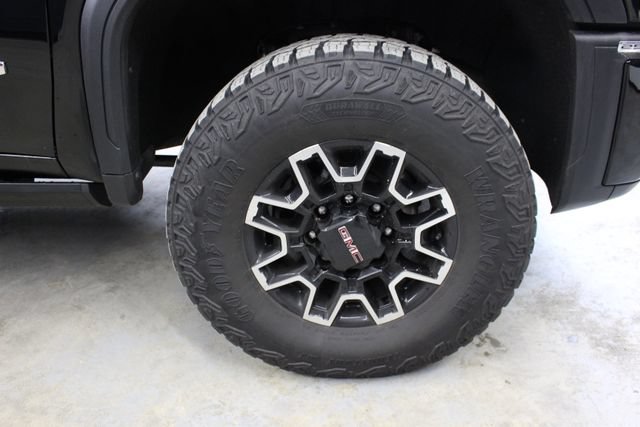 Used 2025 GMC Sierra 2500 AT4X AWD/4WD image 67