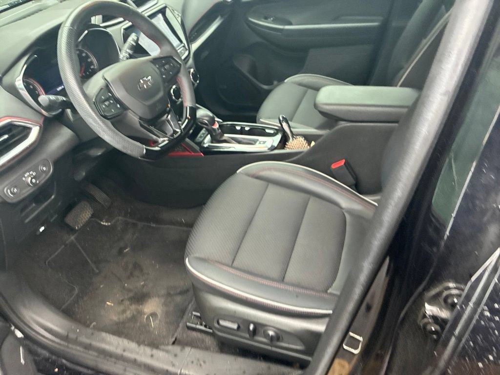 Used 2022 Chevrolet TrailBlazer RS w/ Sun and Liftgate Package AWD/4WD image 9