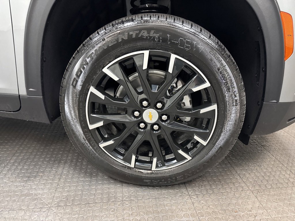 New 2026 Chevrolet Traverse LT w/ Sun and Wheel Package image 8