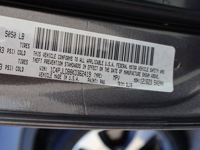 Used 2019 Jeep Cherokee Limited image 43