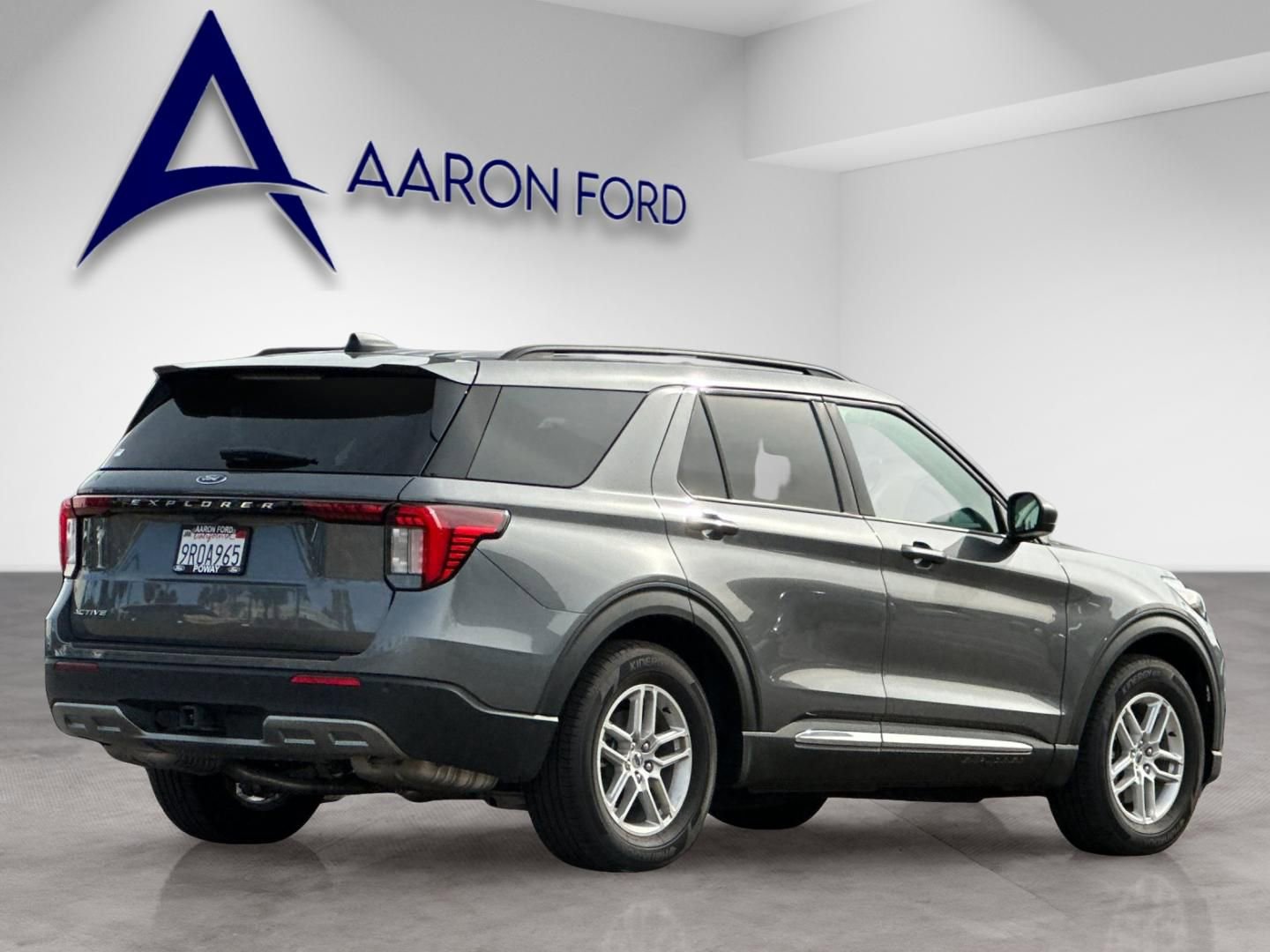 New 2025 Ford Explorer Active w/ Active Comfort Package image 6