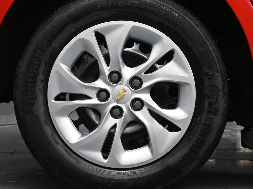 Used 2019 Chevrolet Cruze LS image 9