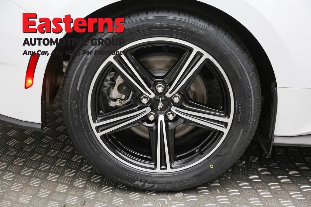 Used 2025 Ford Mustang EcoBoost image 28