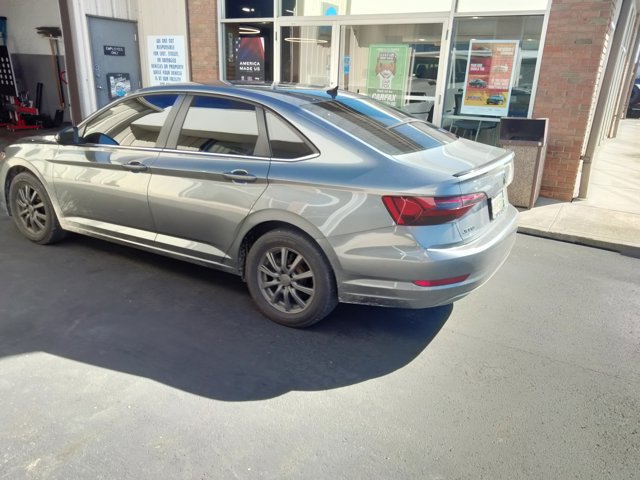 Used 2019 Volkswagen Jetta FWD image 5