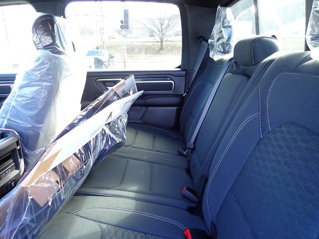 New 2026 RAM 1500 4x4 Crew Cab image 14