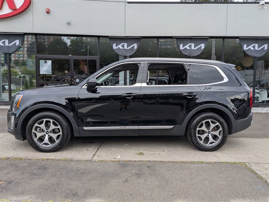 Certified 2022 Kia Telluride EX image 9