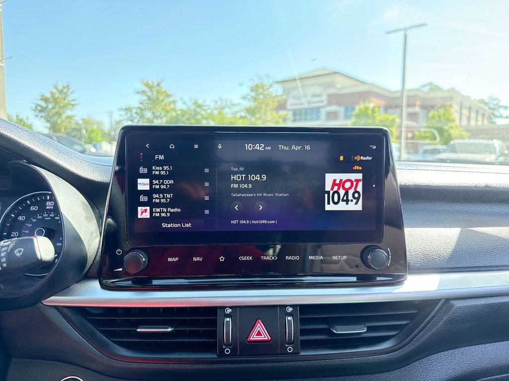 Used 2024 Kia Forte GT-Line image 17