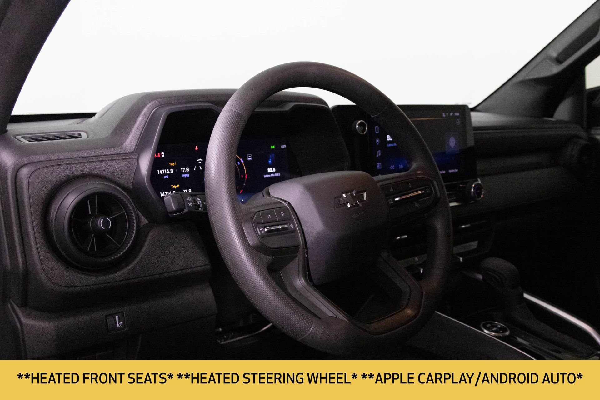 Used 2024 Chevrolet Colorado Trail Boss w/ Technology Package image 5