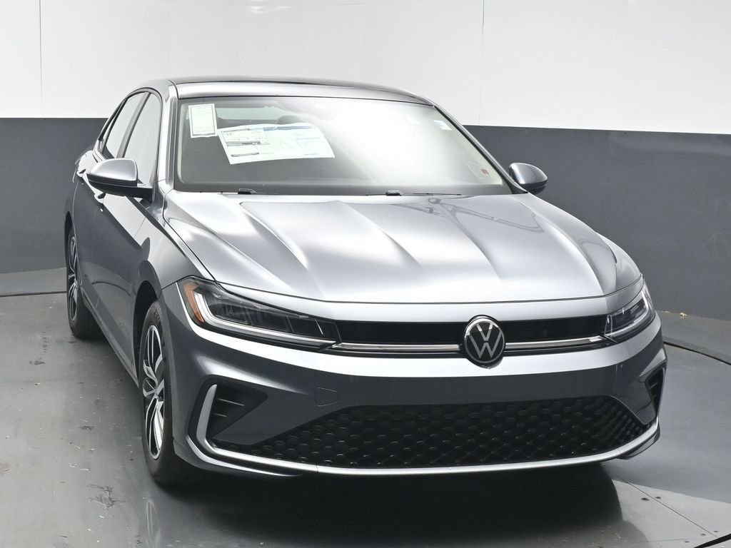 New 2026 Volkswagen Jetta SE FWD image 3