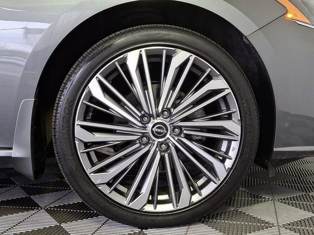 Used 2023 Nissan Altima 2.5 SL AWD/4WD image 11