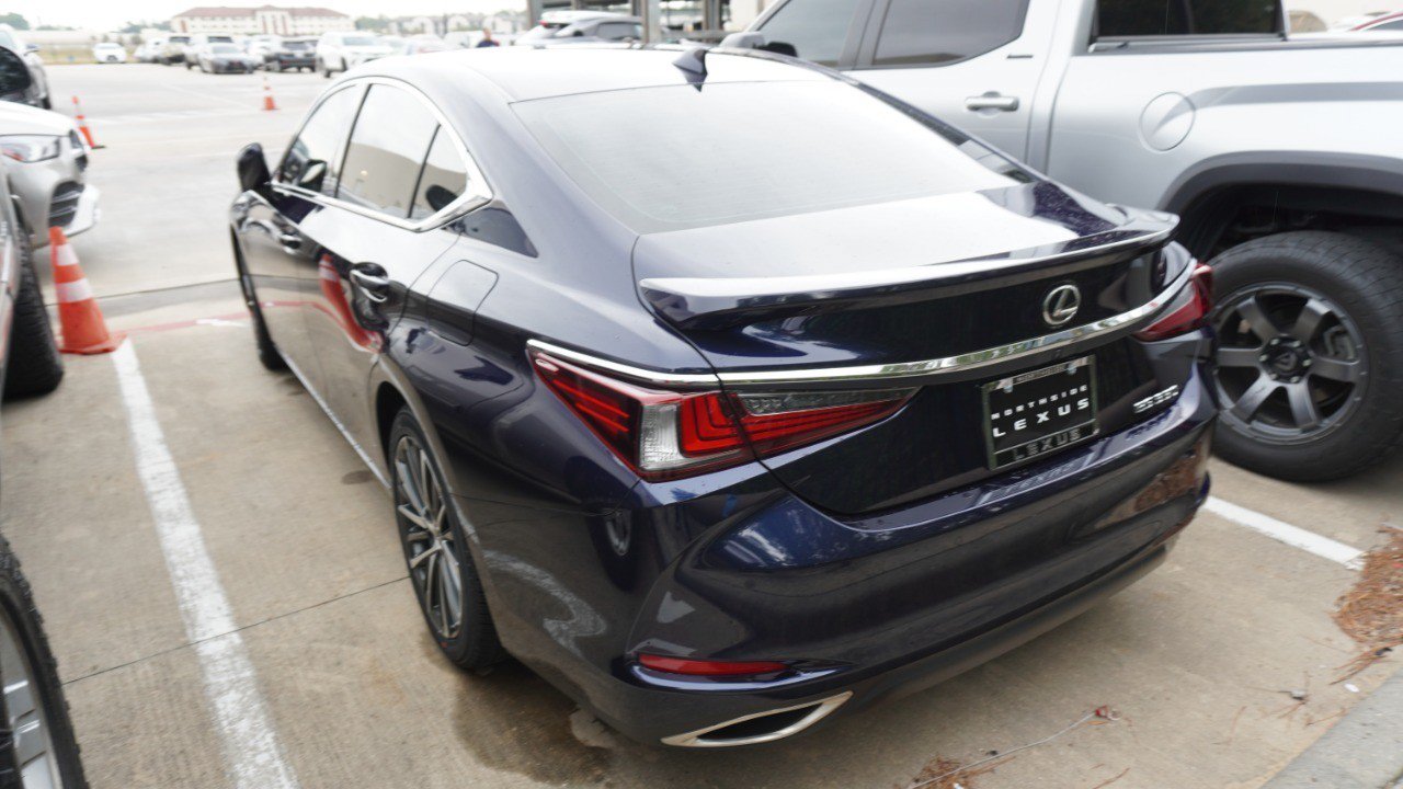 Certified 2023 Lexus ES 350 w/ Premium Package FWD image 7