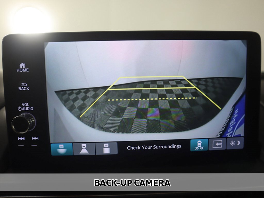 New 2025 Honda Pilot Touring image 5