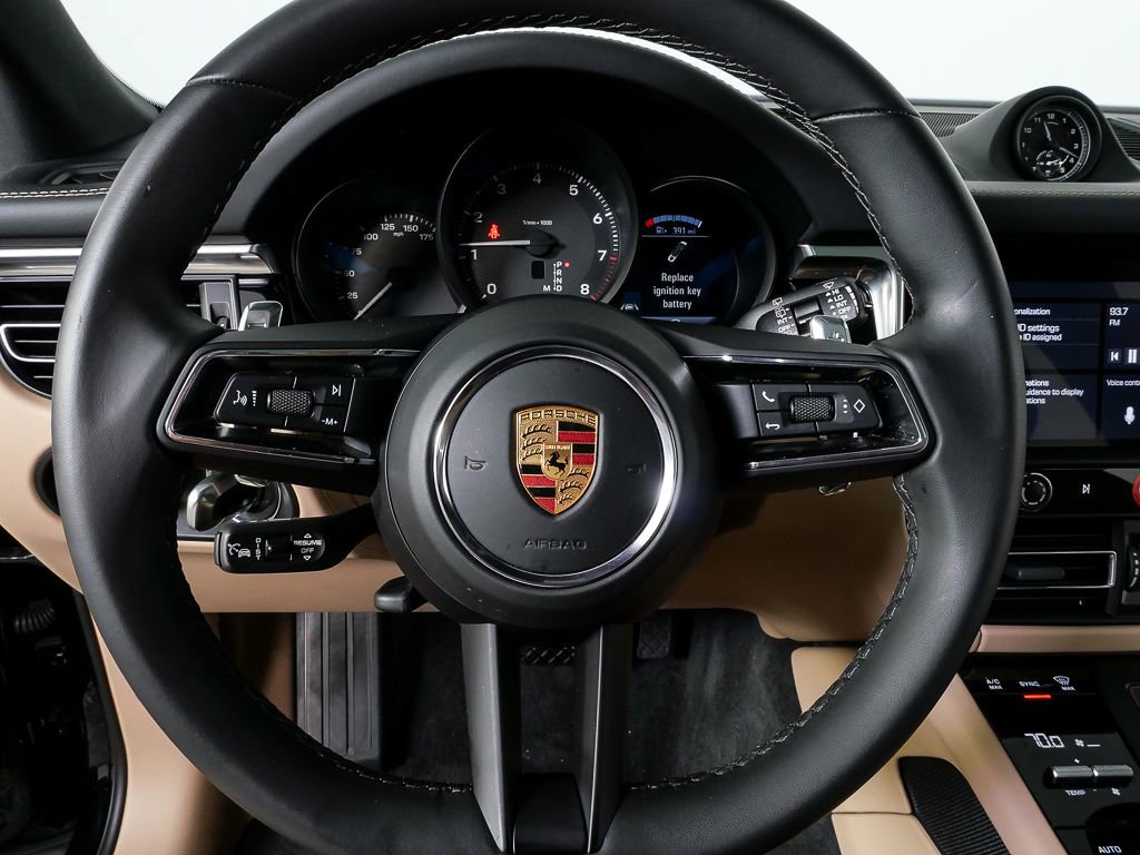 Certified 2023 Porsche Macan Turbo AWD/4WD image 9