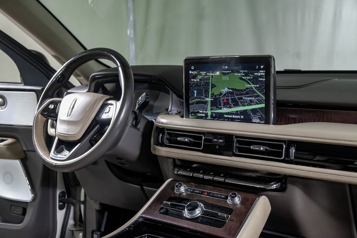 Used 2022 Lincoln Aviator Reserve w/ Equipment Group 201A image 23