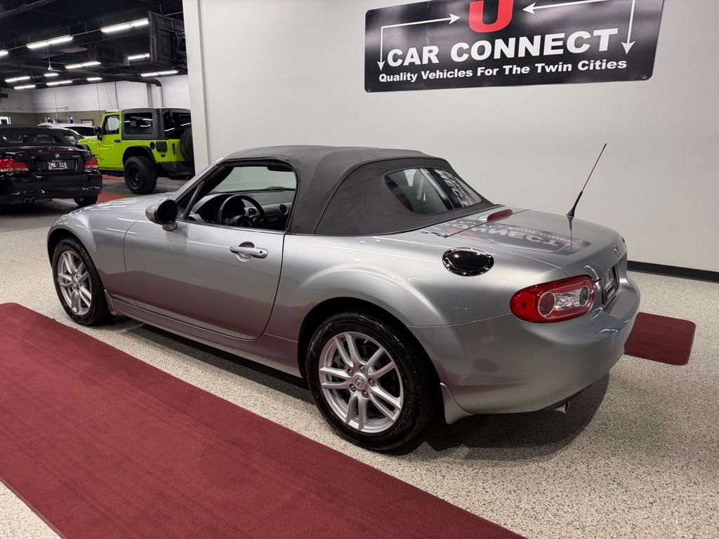 Used 2011 MAZDA MX-5 Miata Sport RWD image 70