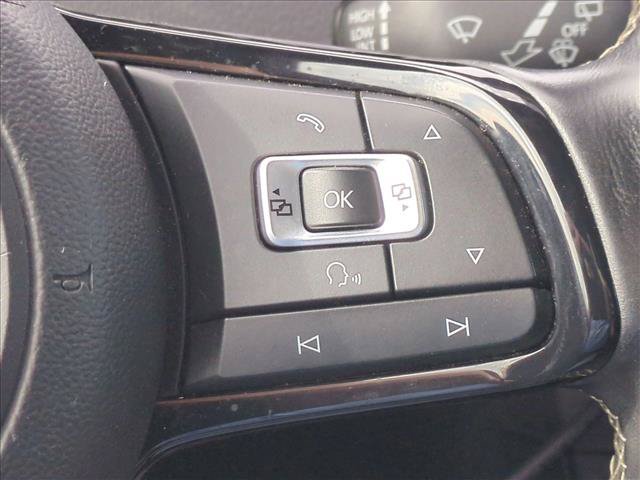 Used 2016 Volkswagen Golf R 4-Door AWD/4WD image 12