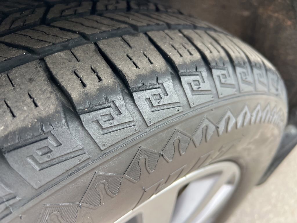 Used 2020 Chrysler Pacifica Touring-L image 9