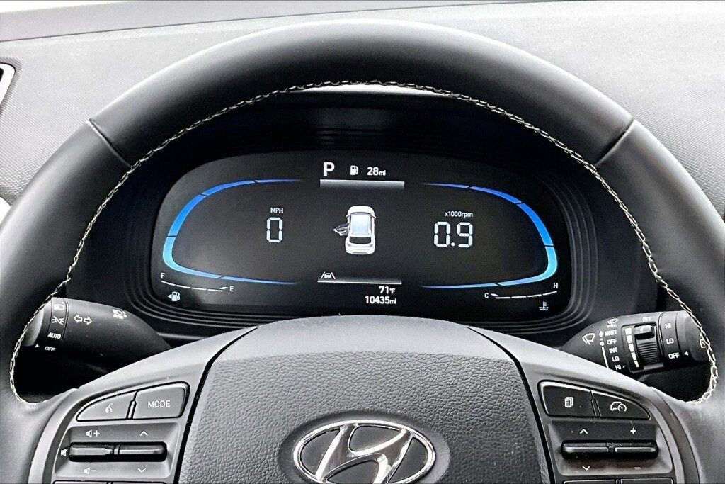 Certified 2023 Hyundai Venue Limited image 13