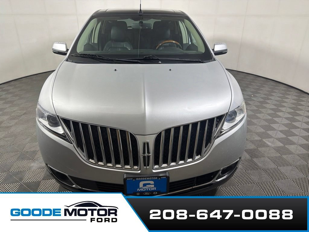 Used 2013 Lincoln MKX AWD image 3